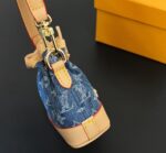 ⁦Louis Vuitton Denim Nano Bucket Bag⁩ - الصورة ⁦3⁩
