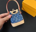 ⁦Louis Vuitton Denim Nano Bucket Bag⁩ - الصورة ⁦2⁩