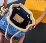 ⁦Louis Vuitton Denim Nano Bucket Bag⁩ - الصورة ⁦6⁩