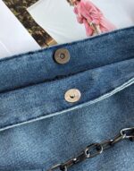 ⁦Balenciaga Denim Chain Shoulder Bag⁩ - الصورة ⁦6⁩