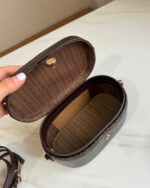 ⁦Tory Burch T Monogram Vanity Case⁩ - الصورة ⁦5⁩