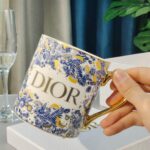 ⁦Dior Floral Gold Handle Mug⁩ - الصورة ⁦2⁩