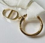 ⁦Dior J’Adore Gold Ribbon Keychain & Bag Charm⁩ - الصورة ⁦5⁩