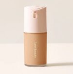⁦Rare Beauty True to Myself Natural Matte Longwear Foundation⁩ - الصورة ⁦9⁩