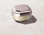 ⁦Fenty Beauty Pro Filt’r Instant Retouch Setting Powder – Full Size⁩ - الصورة ⁦3⁩