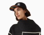 ⁦Chanel Graffiti CC Baseball Cap⁩ - الصورة ⁦2⁩