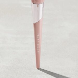 Fenty Beauty Kabuki-Buff Foundation Brush 115