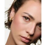 ⁦CHANEL Les Beiges Poudre Belle Mine Ensoleillée – Medium Rose Gold⁩ - الصورة ⁦4⁩
