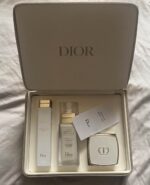 ⁦Dior Prestige Light-in-White Skincare Set – Peeling & Serum – 3-Piece Gift Set⁩ - الصورة ⁦2⁩
