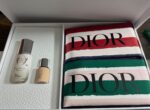 ⁦Dior VIP Gift Travel Set – Capture Totale Serum⁩ - الصورة ⁦3⁩